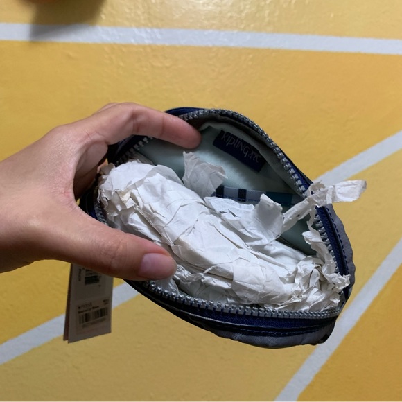 NWT Kipling Striped Cosmetic Toiletry Bag - Picture 2 of 9